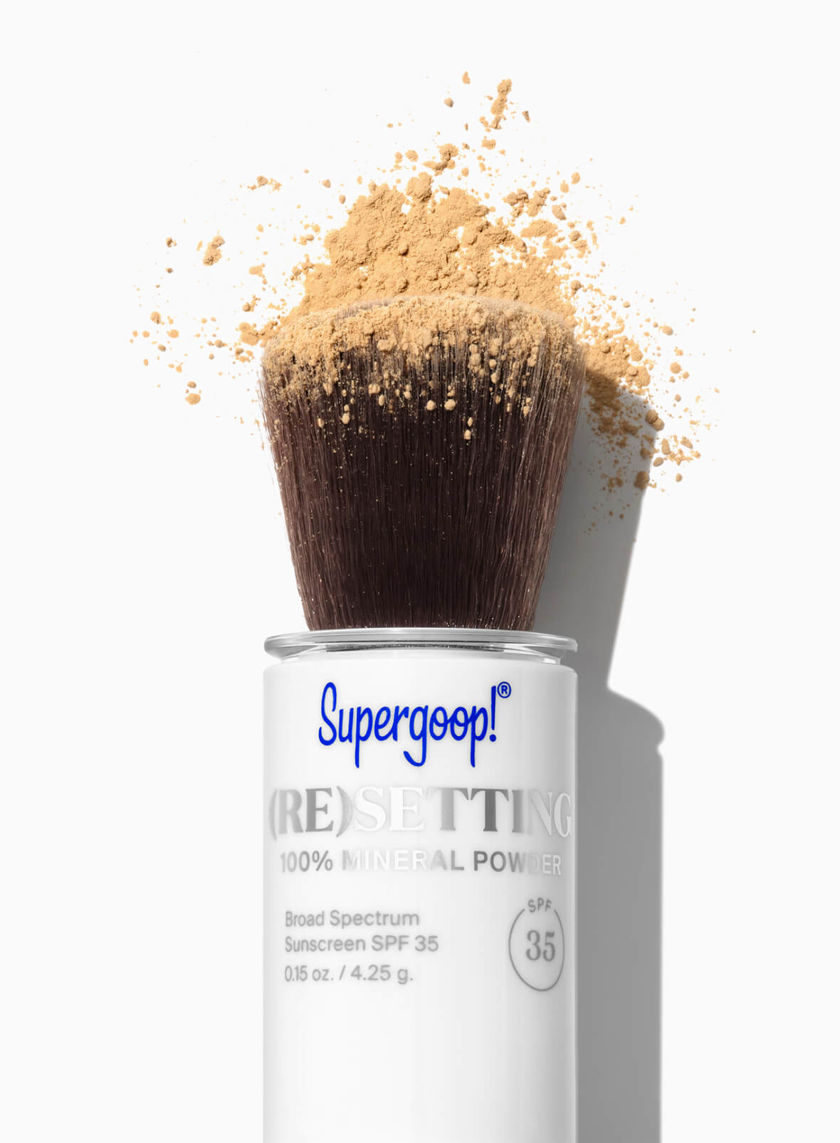 (Re)setting 100% Mineral Powder SPF 35 in shade Medium applicator